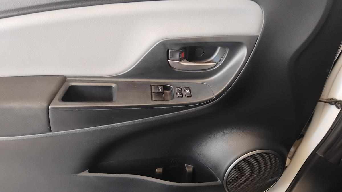 toyota-yaris-1-0-vvt-i-2017-gasolina-998cc