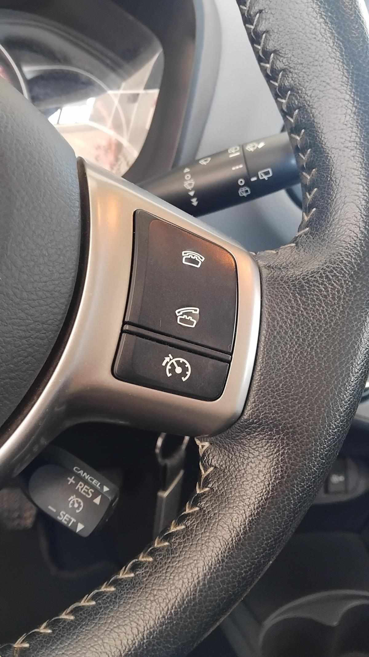 toyota-yaris-1-0-vvt-i-2017-gasolina-998cc