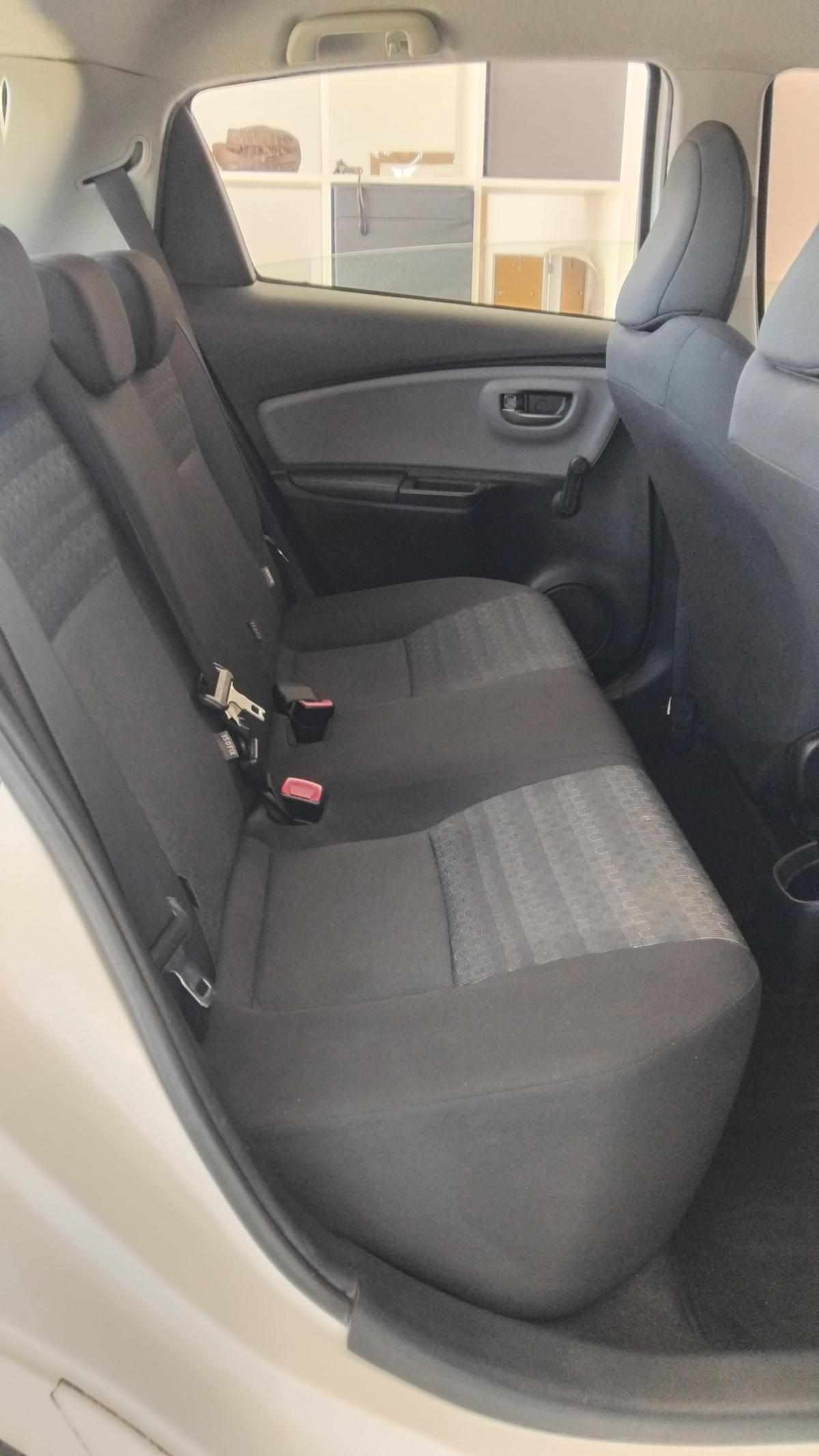 toyota-yaris-1-0-vvt-i-2017-gasolina-998cc