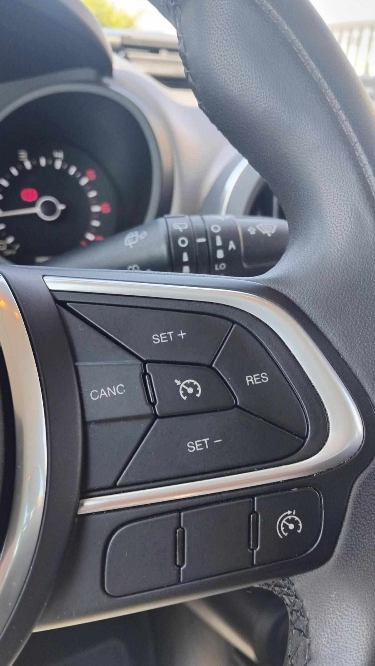 fiat-500l-1-6-multijet-2018-diesel-1598cc