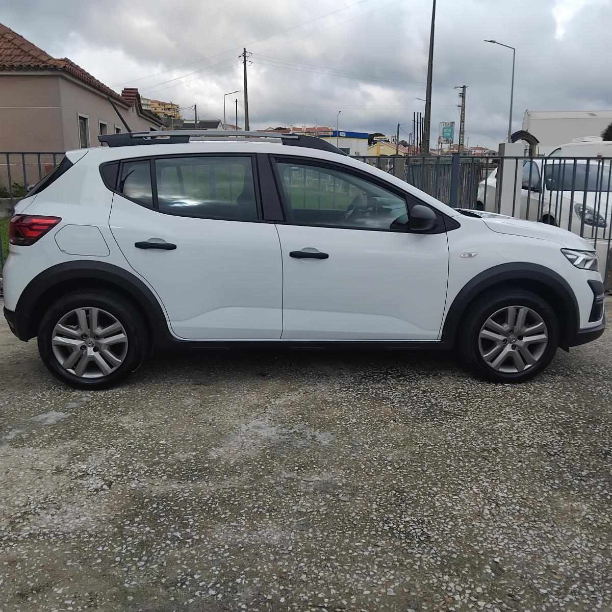 dacia-sandero-1-0-tce-2022-gasolina-999cc
