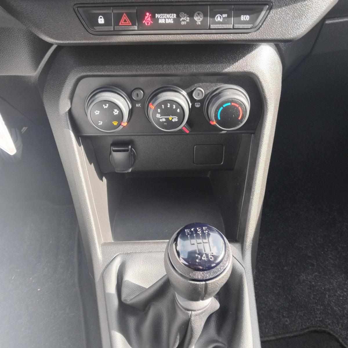 dacia-sandero-1-0-tce-2022-gasolina-999cc