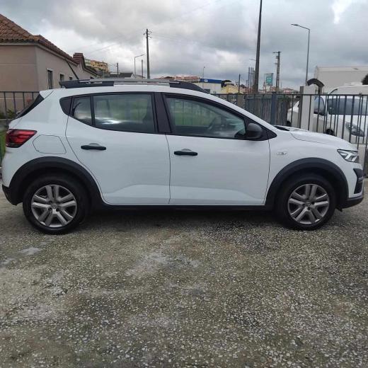 dacia-sandero-1-0-tce-2022-gasolina-999cc