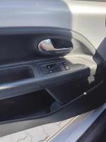 volkswagen-up-1-0-2015-gasolina-999cc