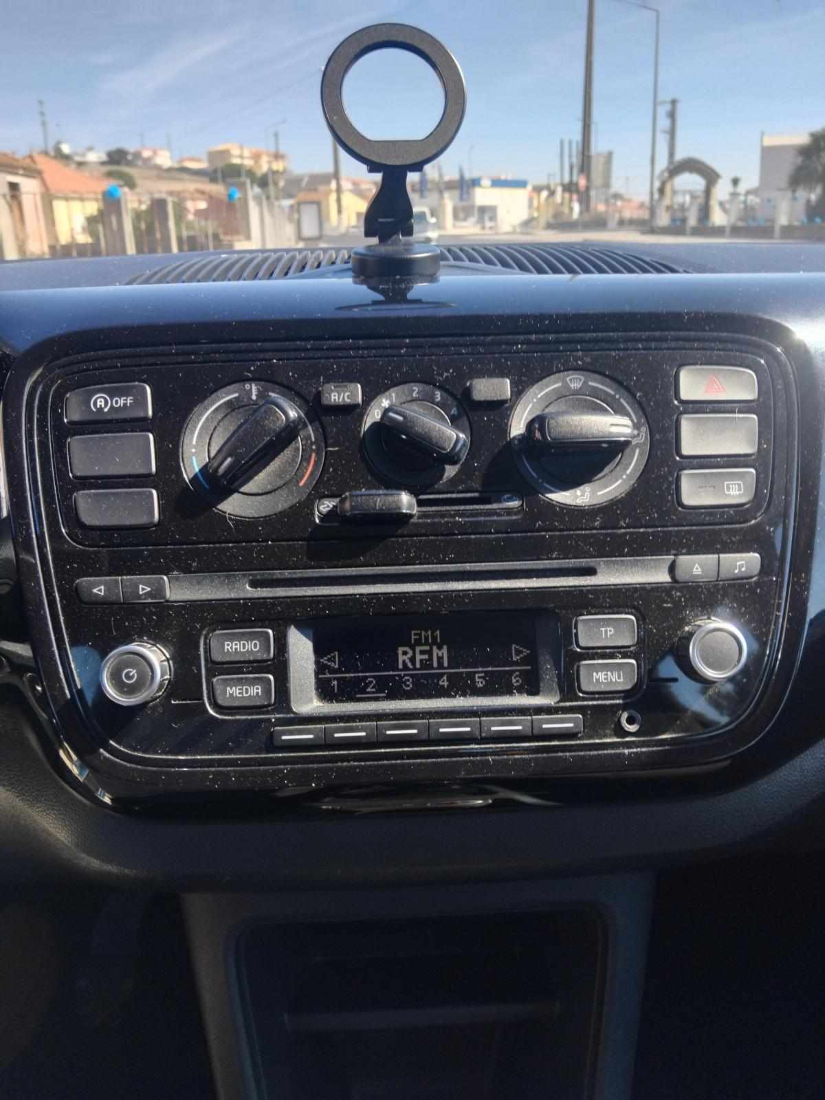 volkswagen-up-1-0-2015-gasolina-999cc