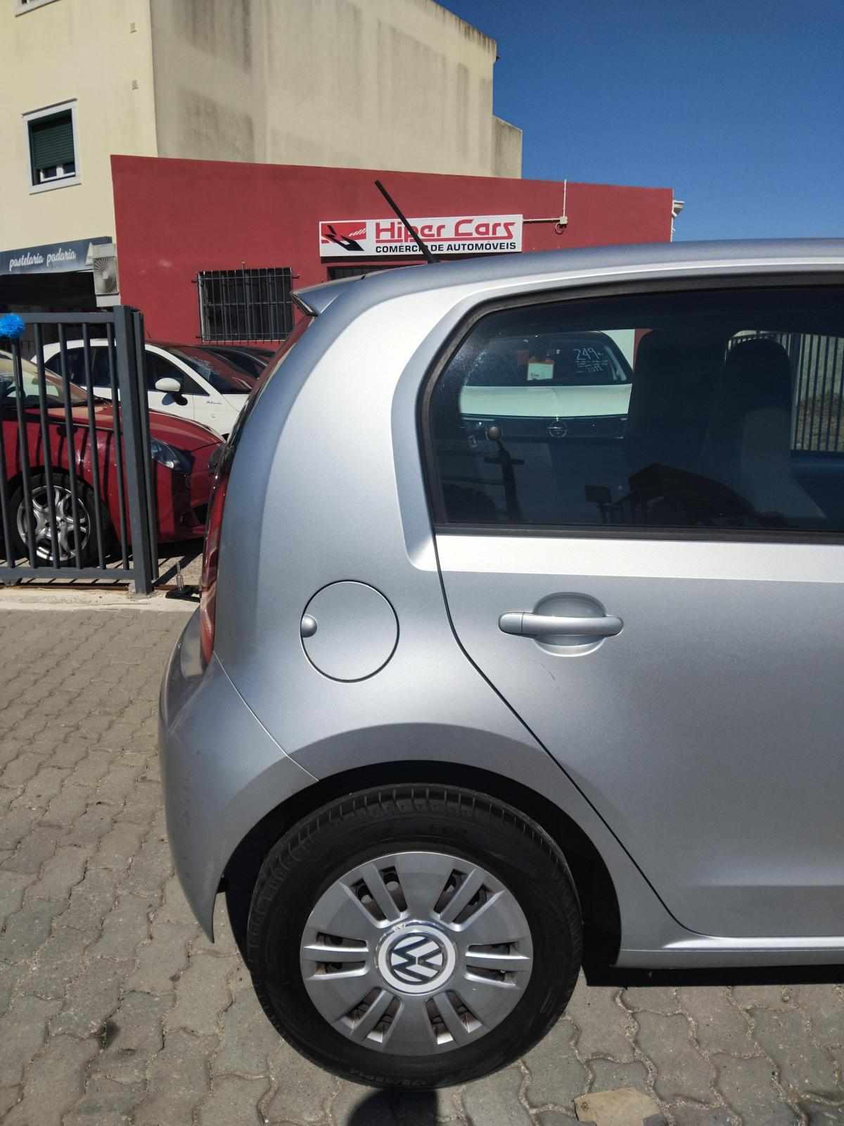volkswagen-up-1-0-2015-gasolina-999cc