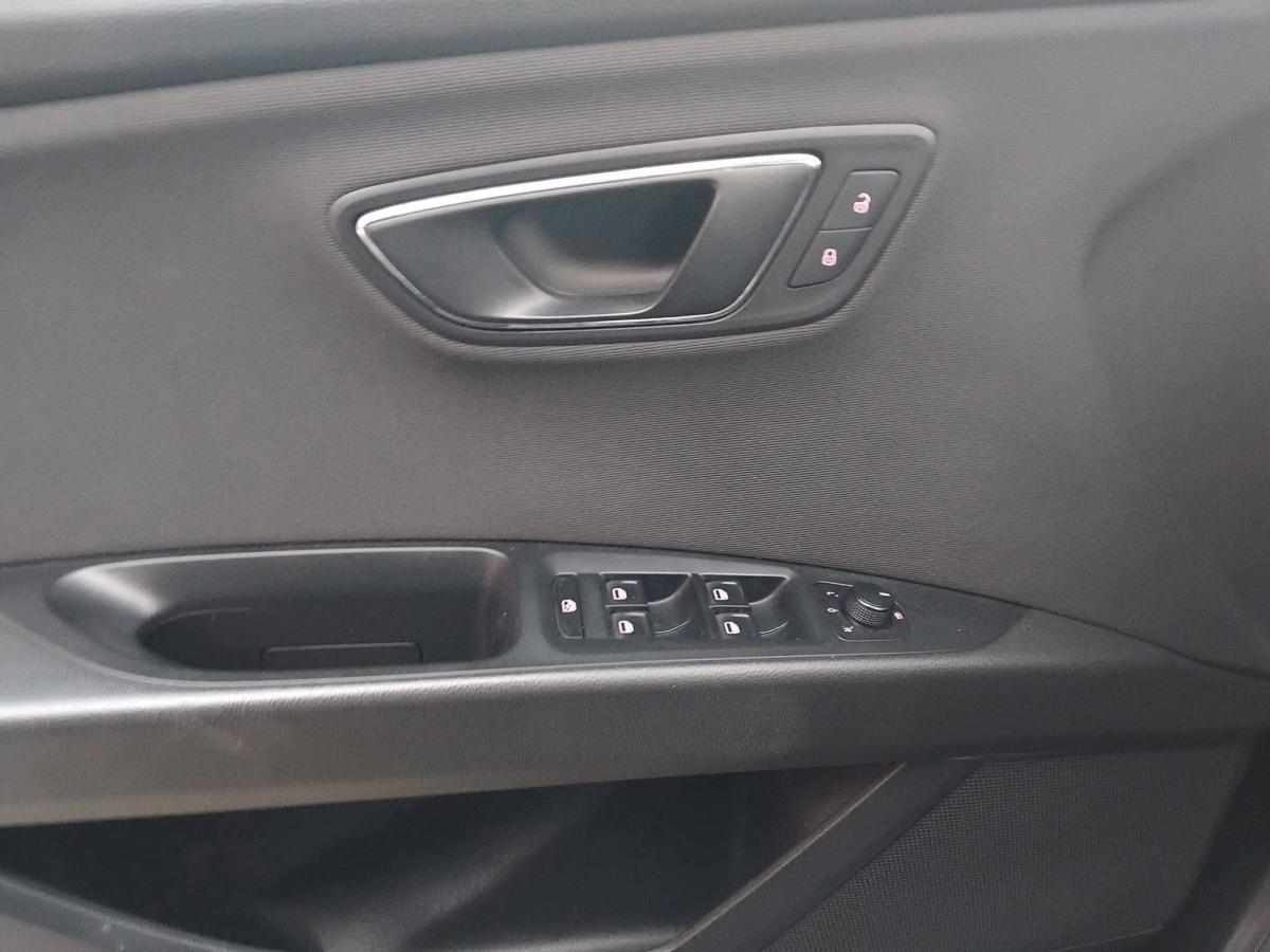 seat-leon-1-6-tdi-2015-diesel-1598cc