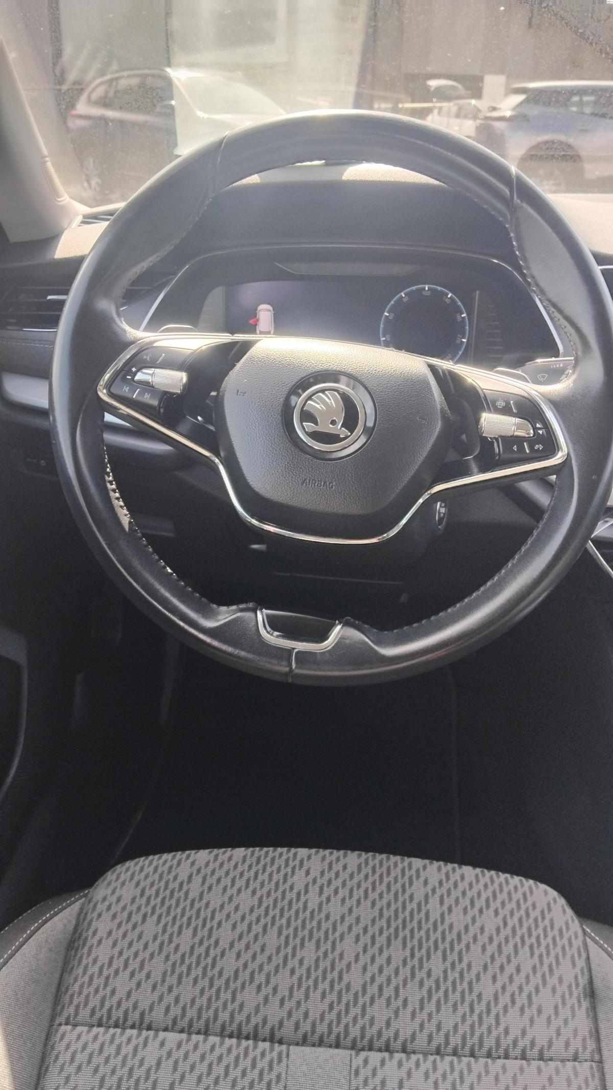 skoda-octavia-2-0-tdi-2021-diesel-1968cc