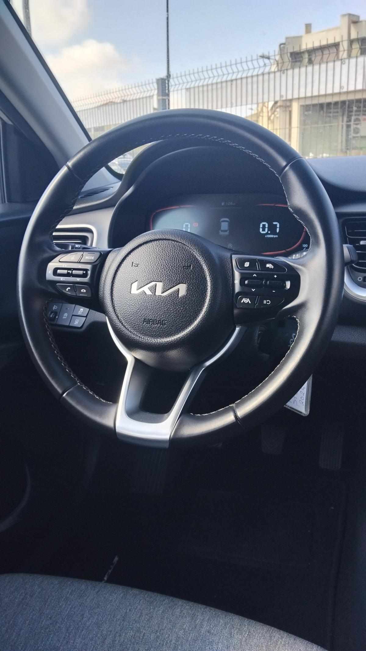 kia-stonic-1-0-t-gdi-2024-gasolina-998cc