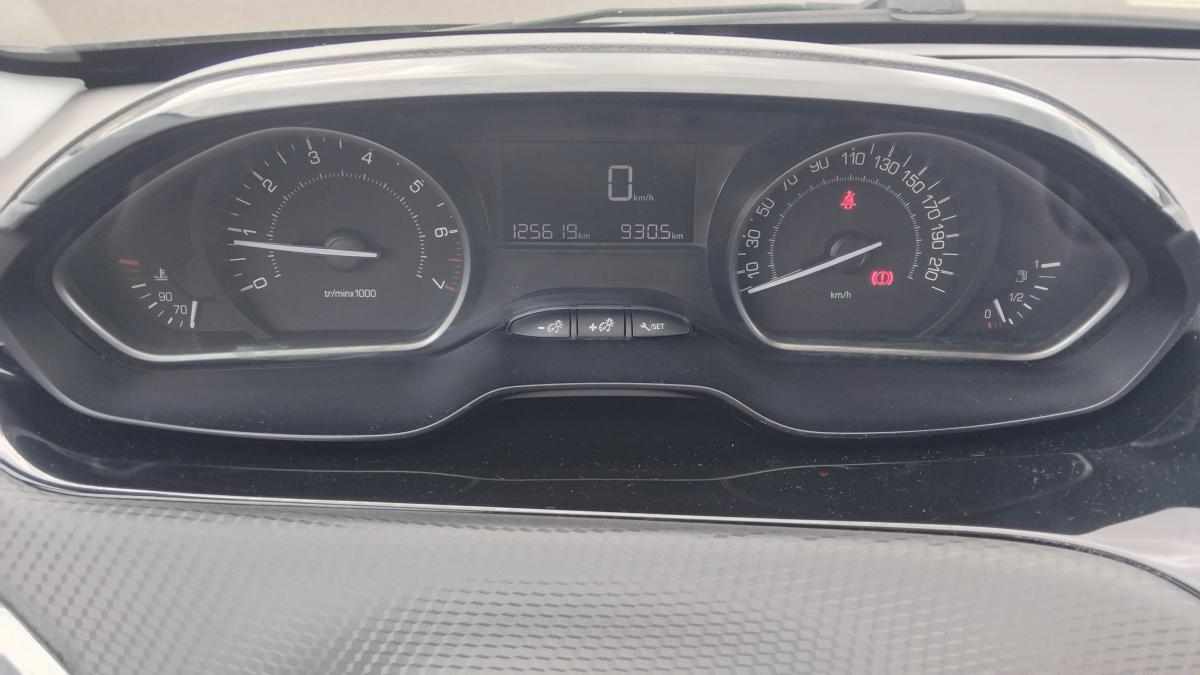 peugeot-208-1-2-puretech-2017-gasolina-1199cc