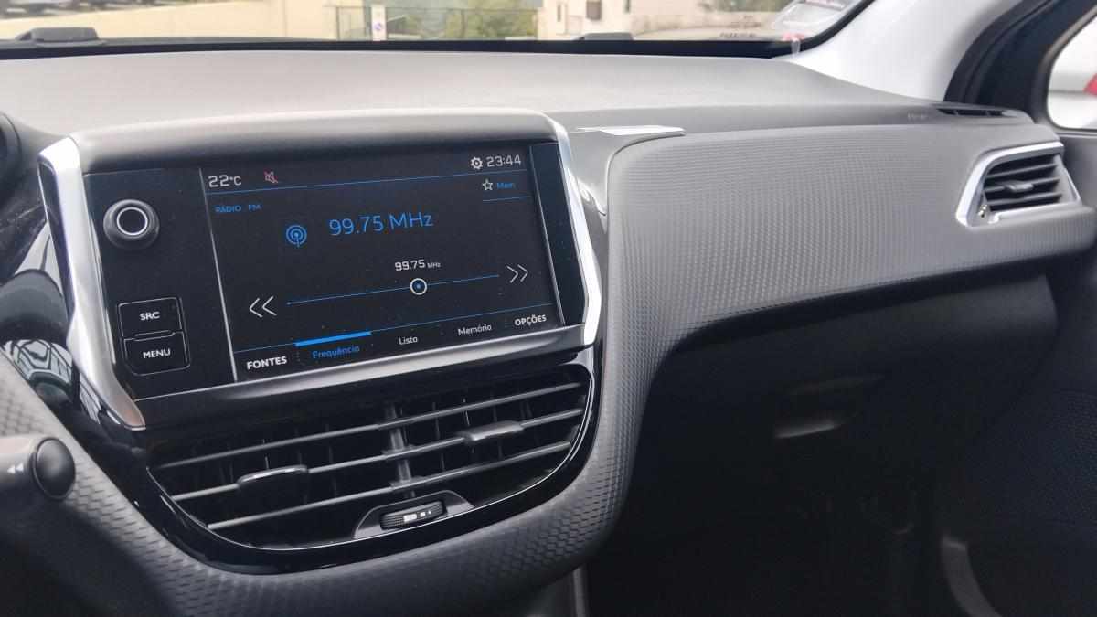 peugeot-208-1-2-puretech-2017-gasolina-1199cc