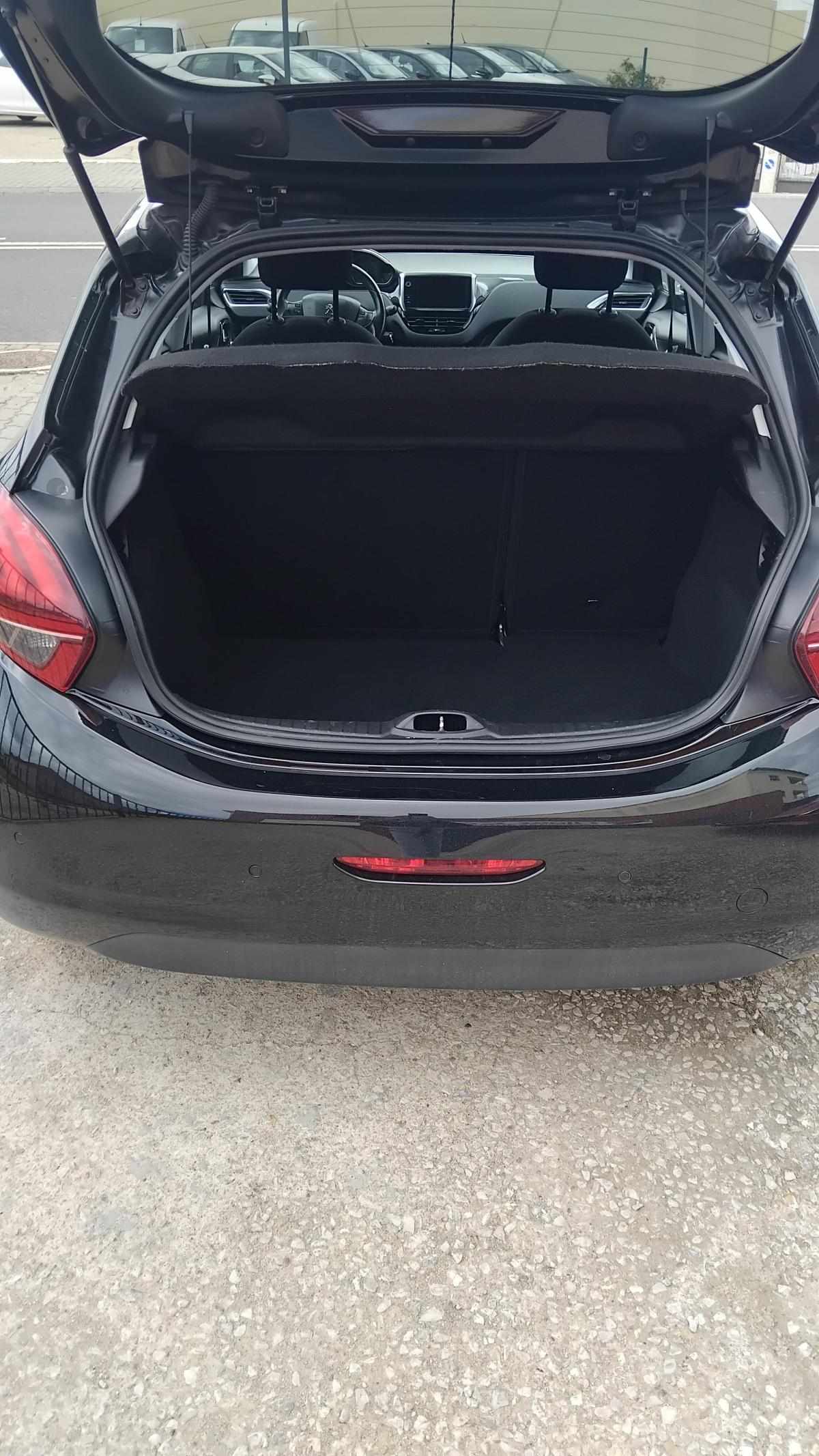 peugeot-208-1-2-puretech-2017-gasolina-1199cc