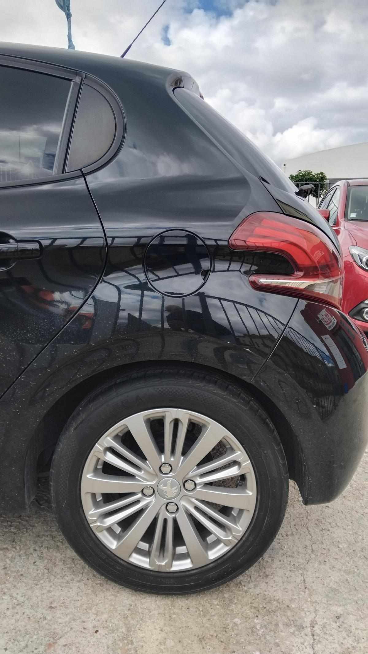 peugeot-208-1-2-puretech-2017-gasolina-1199cc