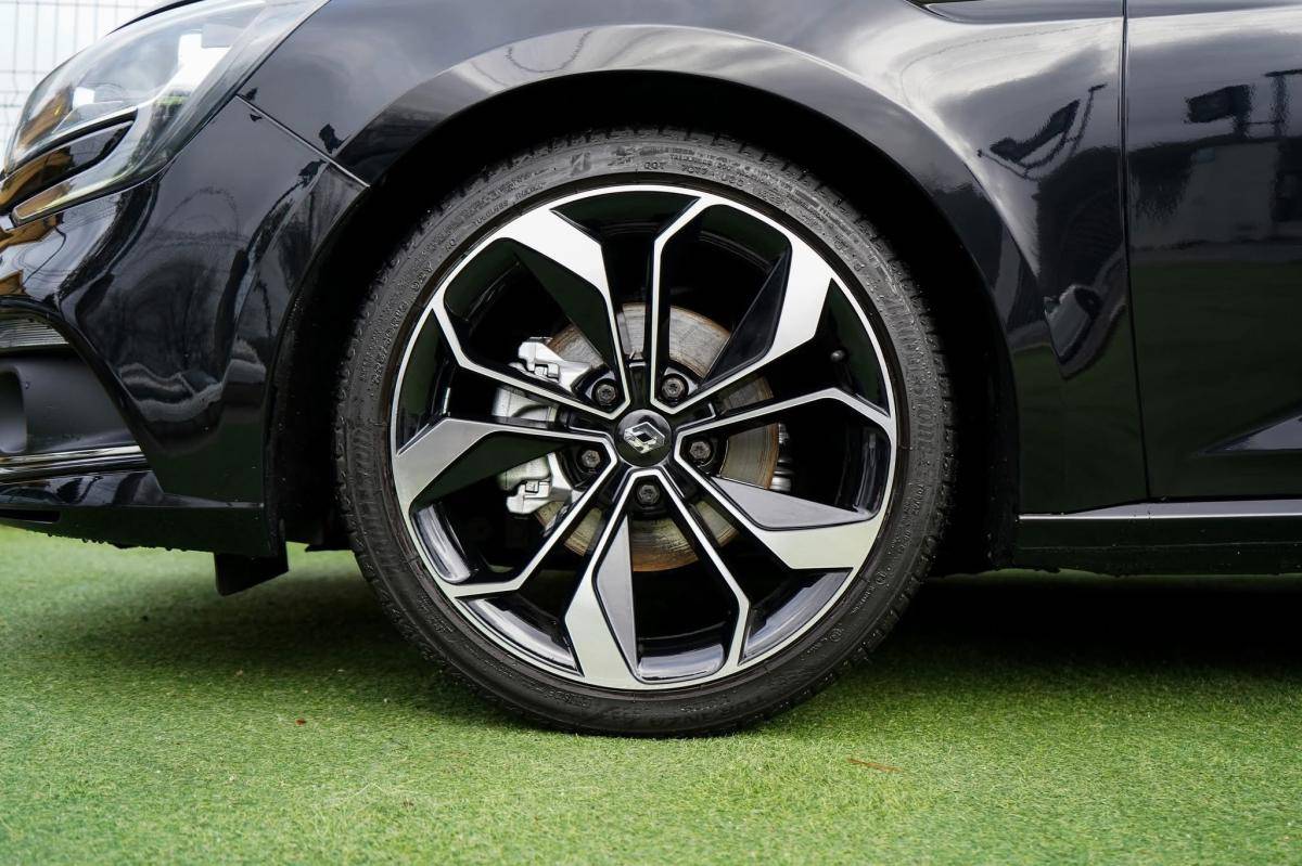 renault-megane-sport-tourer-2019-diesel-1461cc