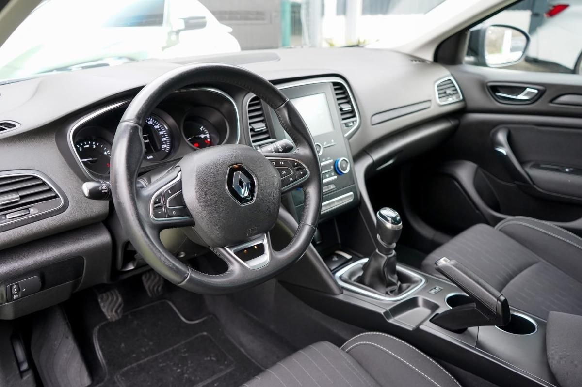 renault-megane-sport-tourer-2019-diesel-1461cc
