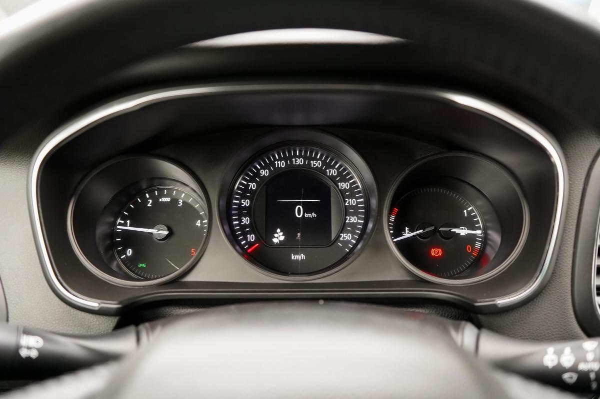 renault-megane-sport-tourer-2019-diesel-1461cc