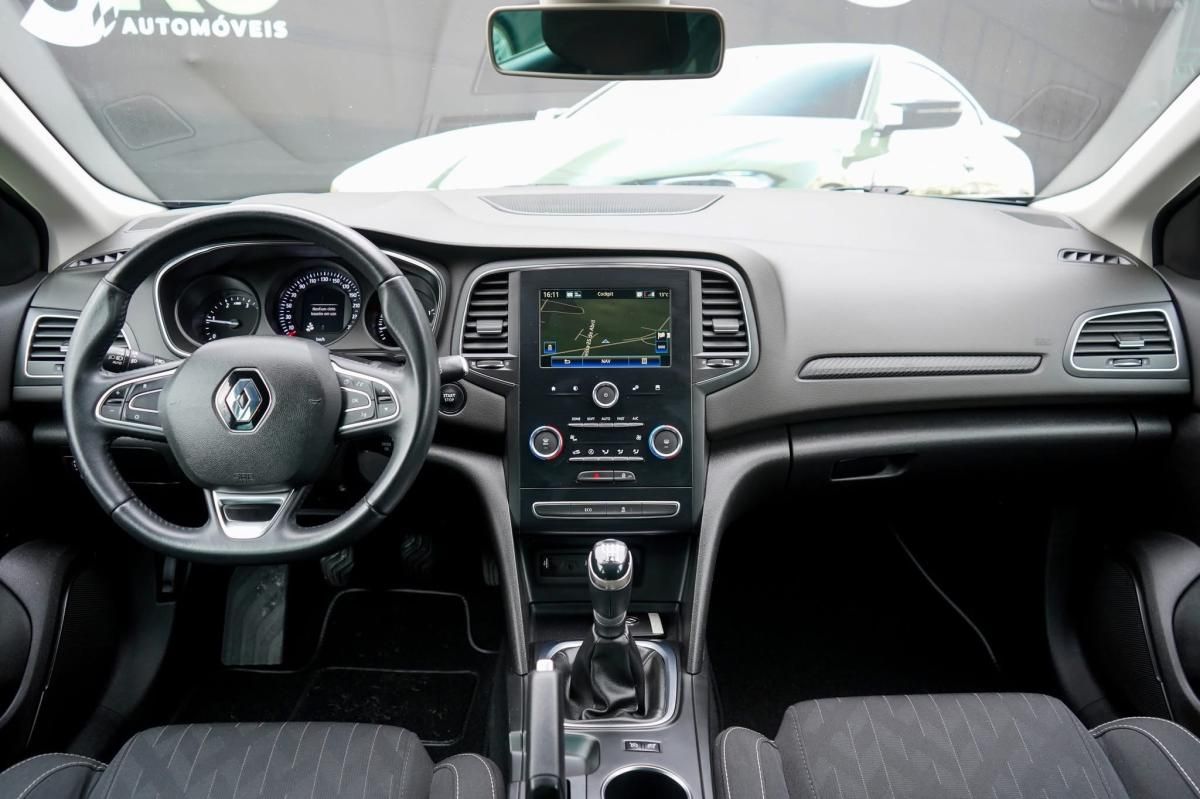 renault-megane-sport-tourer-2019-diesel-1461cc