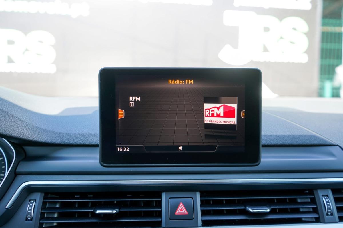 audi-a4-avant-2019-diesel-1968cc
