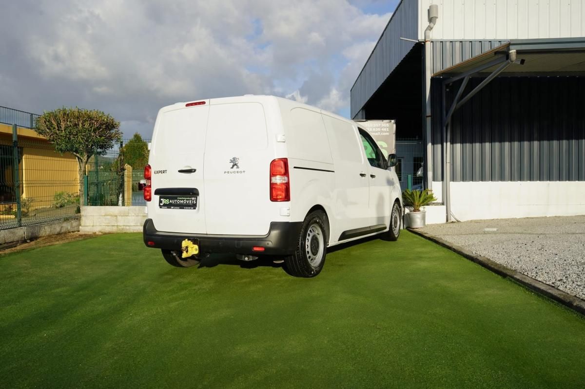peugeot-expert-2017-diesel-1560cc
