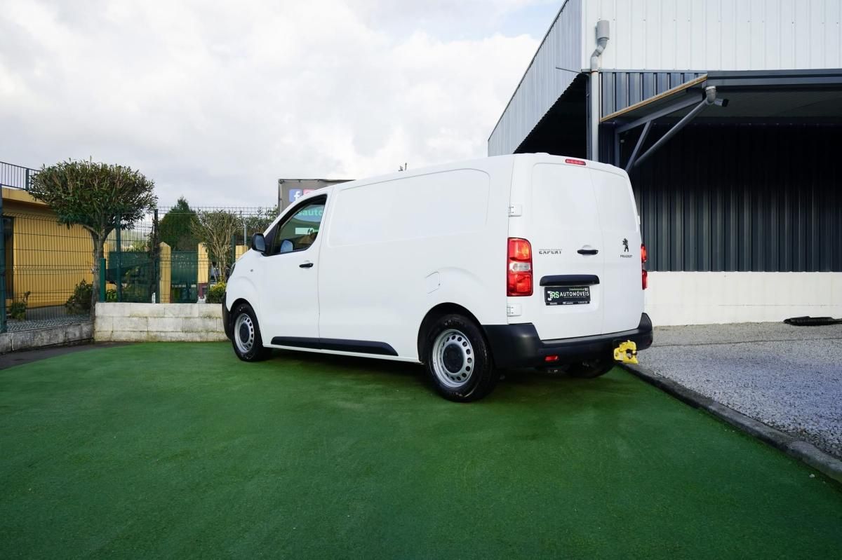 peugeot-expert-2017-diesel-1560cc