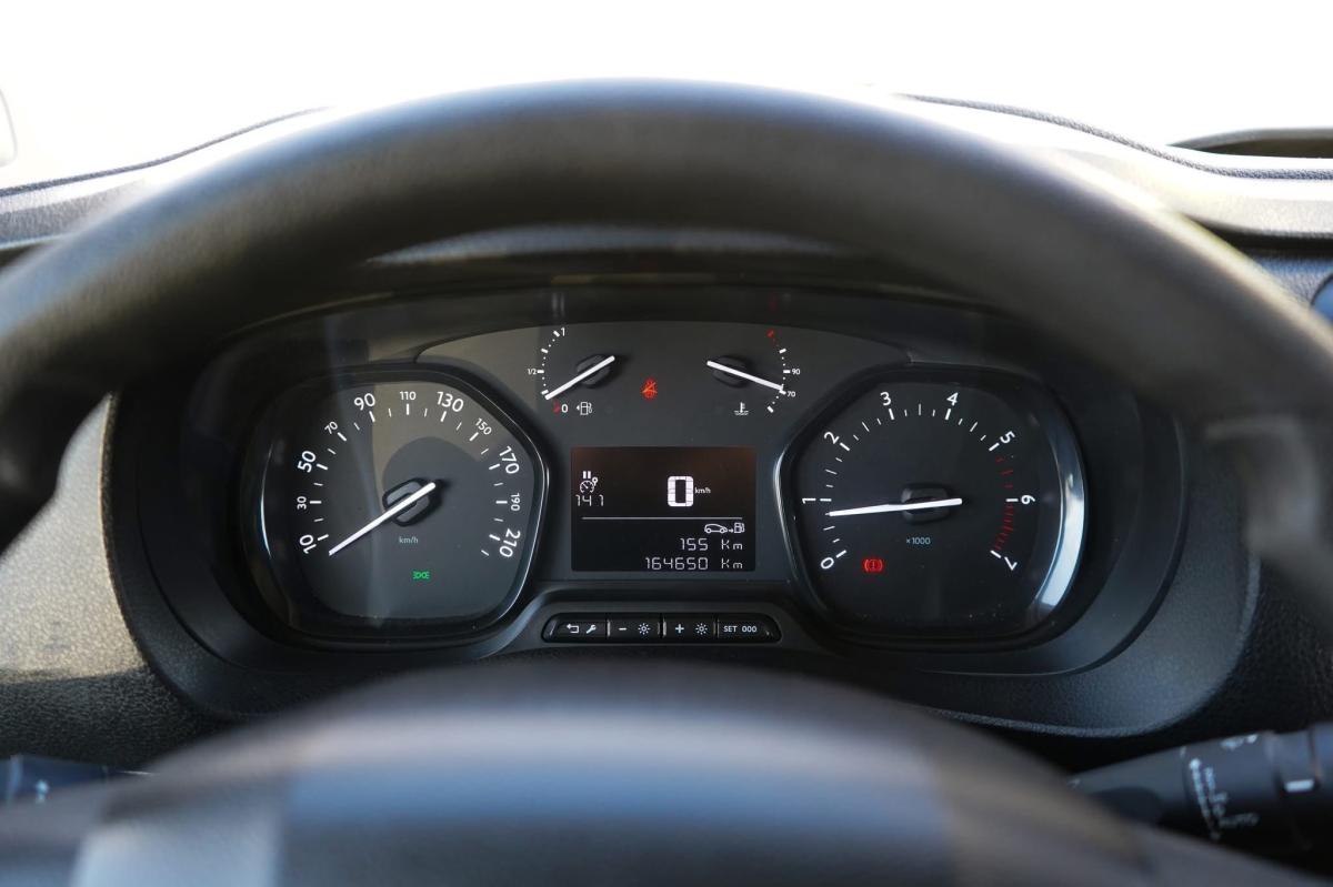peugeot-expert-2017-diesel-1560cc