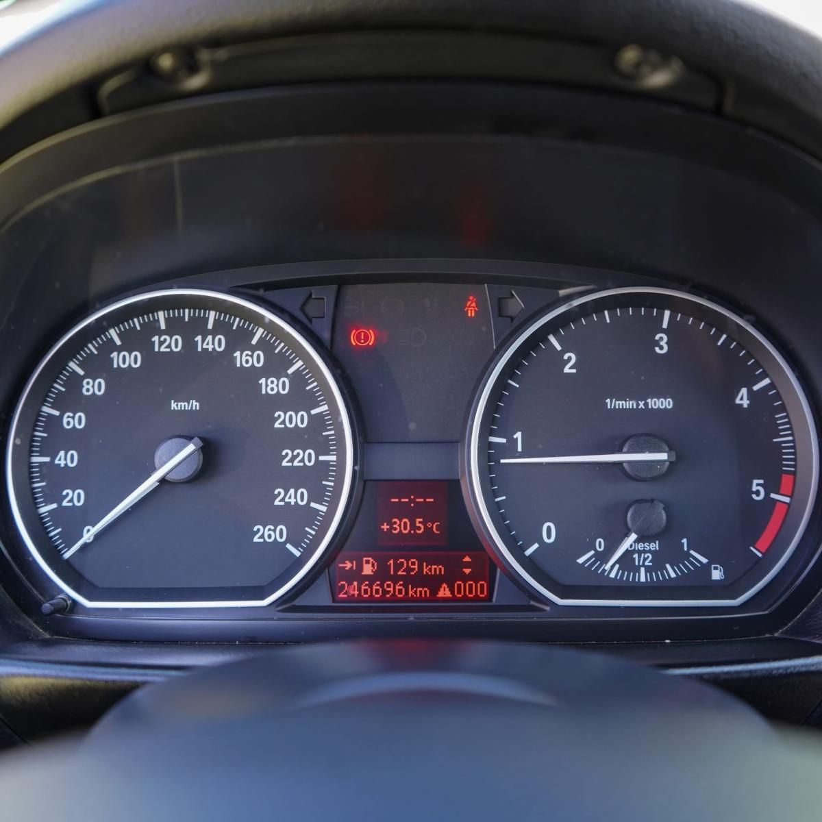 bmw-serie-1-2007-diesel-1995cc