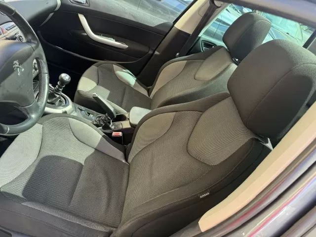 peugeot-308-sw-2011-diesel-1560cc
