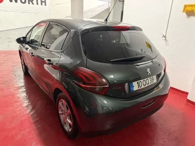 peugeot-208-2015-gasolina-1199cc