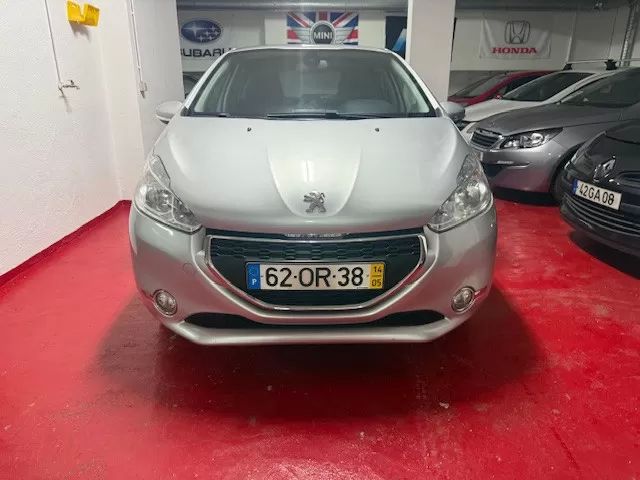 peugeot-208-2014-gasolina-1199cc
