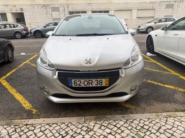 peugeot-208-2014-gasolina-1199cc