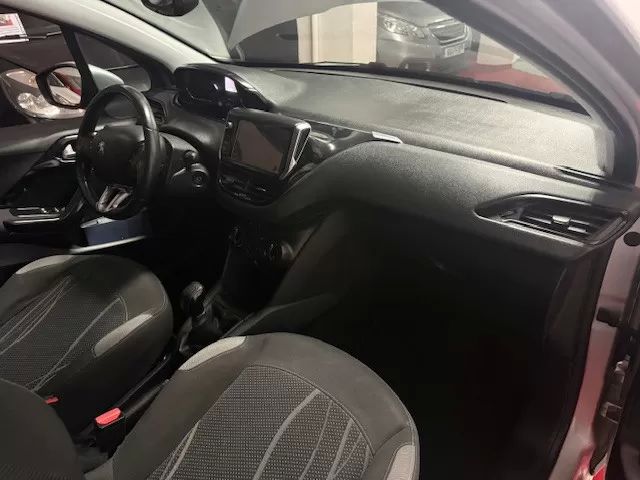 peugeot-208-2014-gasolina-1199cc