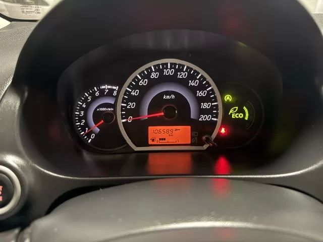 mitsubishi-space-star-2014-gasolina-1193cc