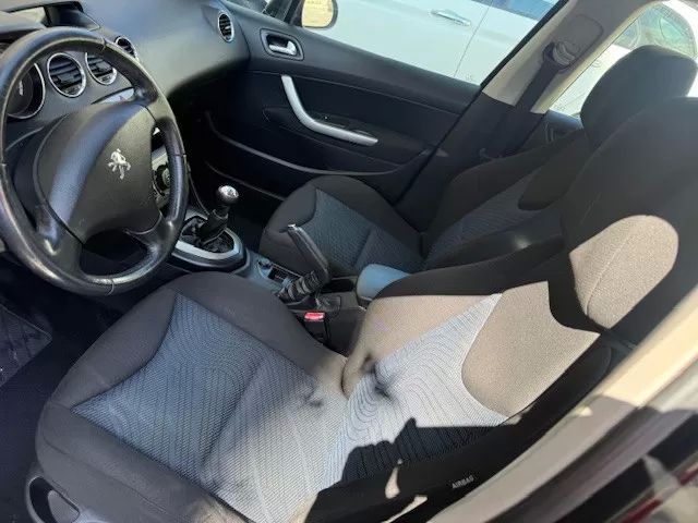 peugeot-308-2011-diesel-1560cc