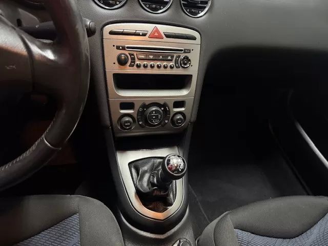 peugeot-308-2011-diesel-1560cc