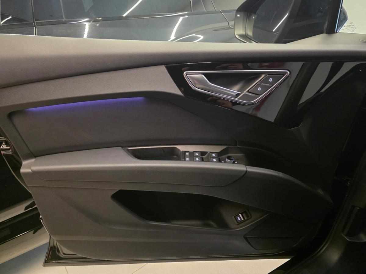 audi-q4-e-tron-35-e-tron-2022-eletrico