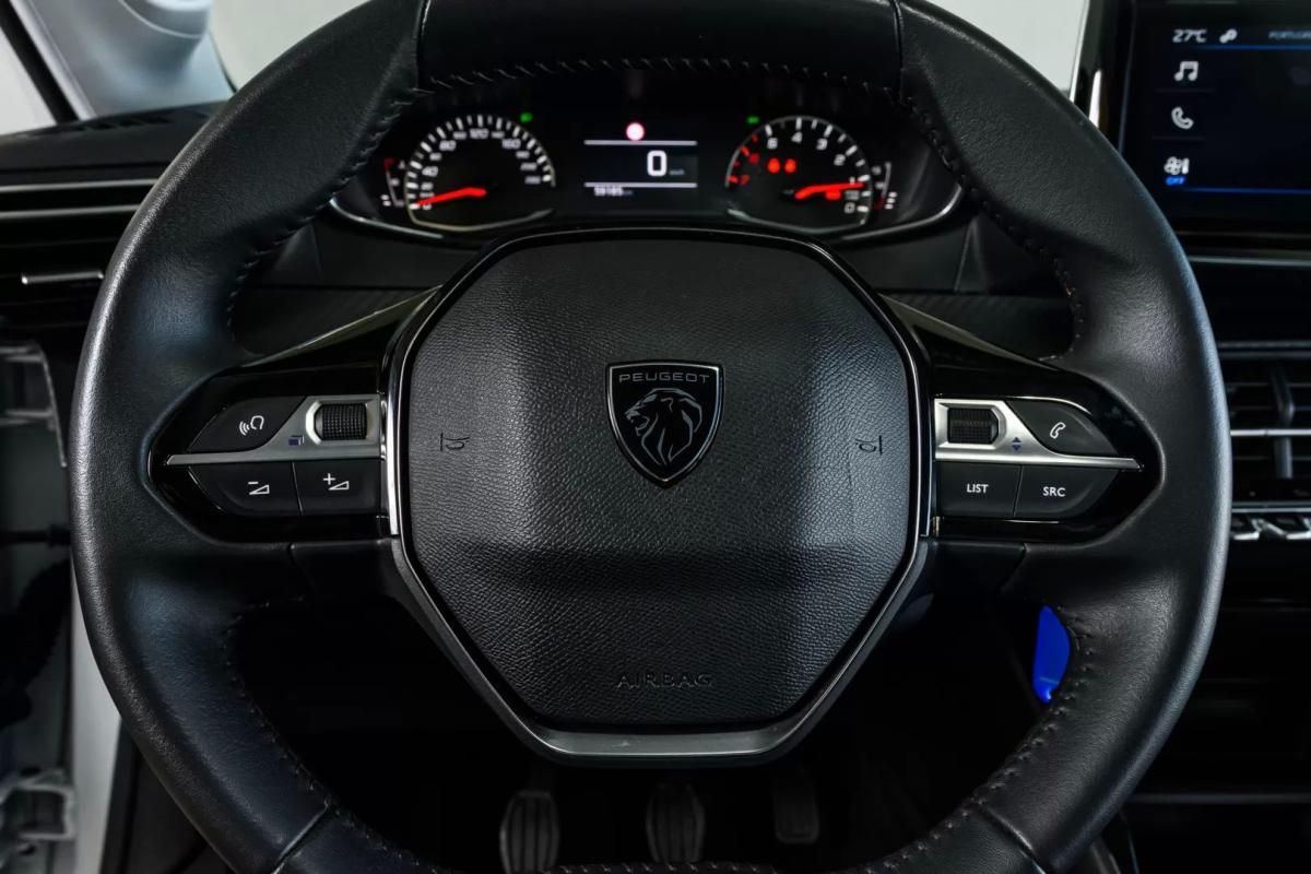 peugeot-208-2024-gasolina-1199cc