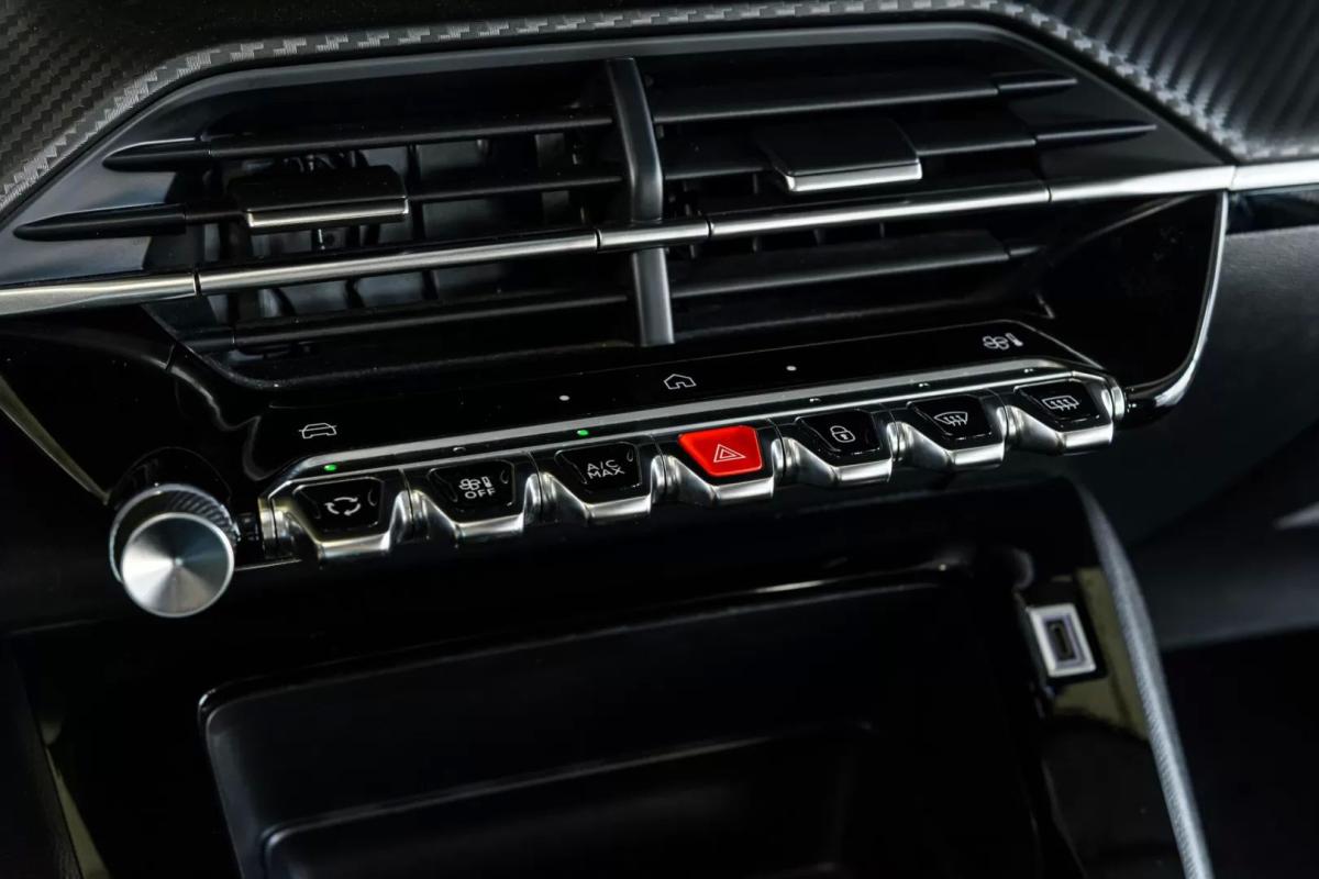 peugeot-208-2024-gasolina-1199cc