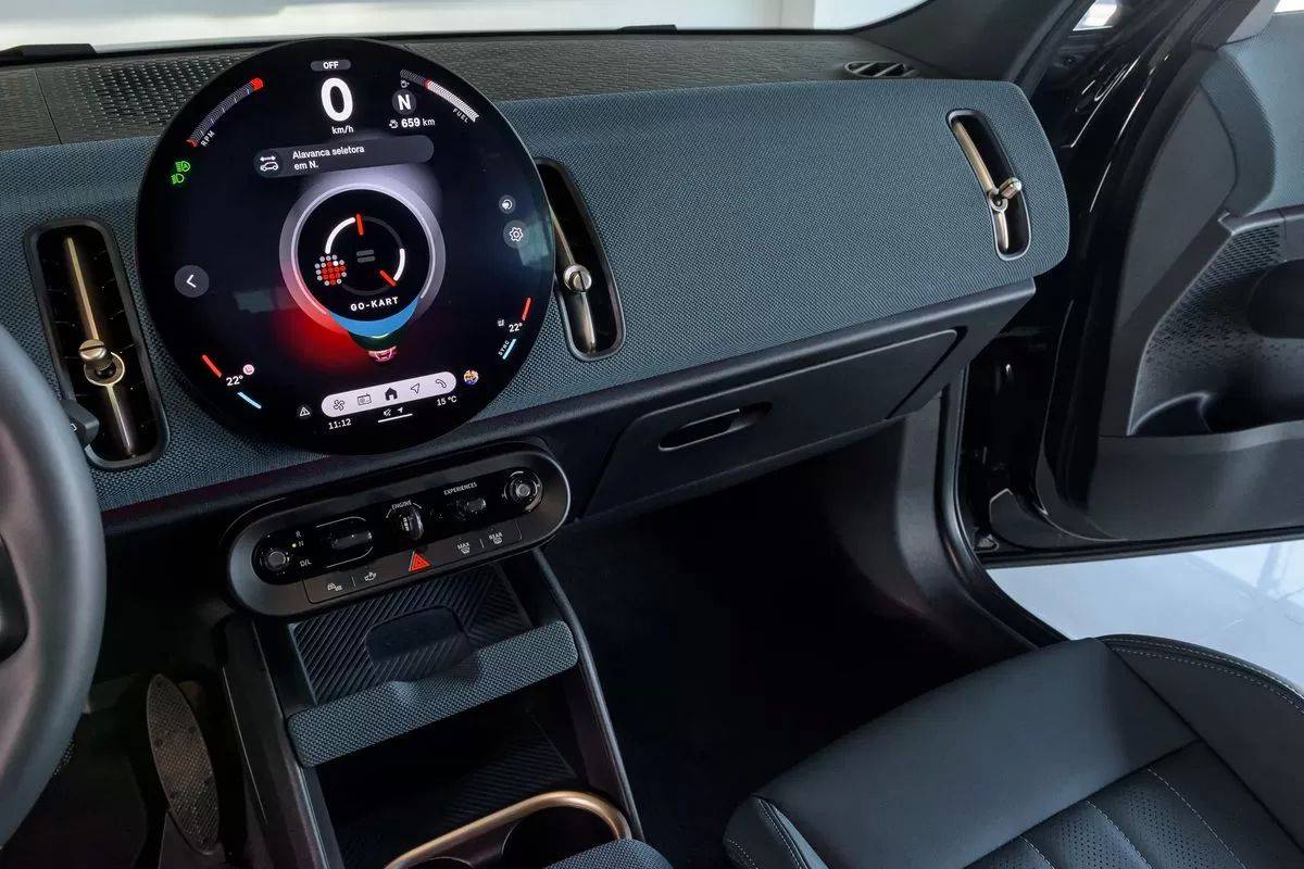 mini-countryman-2025-diesel-1995cc