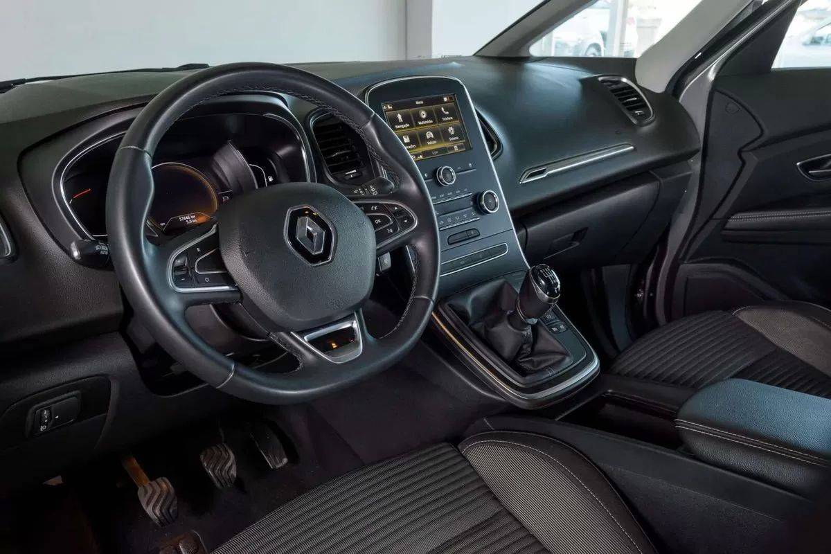 renault-grand-scenic-2020-diesel-1749cc