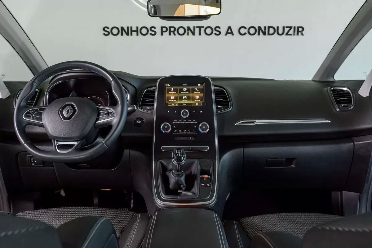 renault-grand-scenic-2020-diesel-1749cc