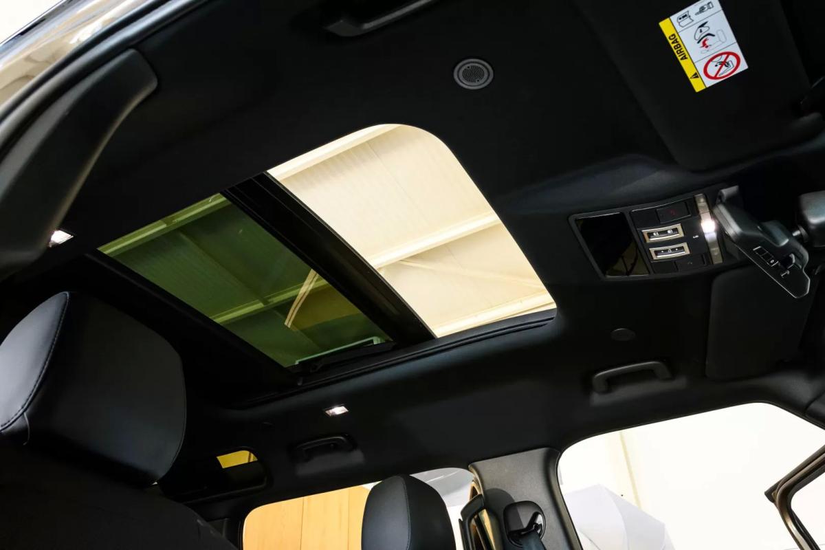 land-rover-defender-2025-hibrido-1997cc