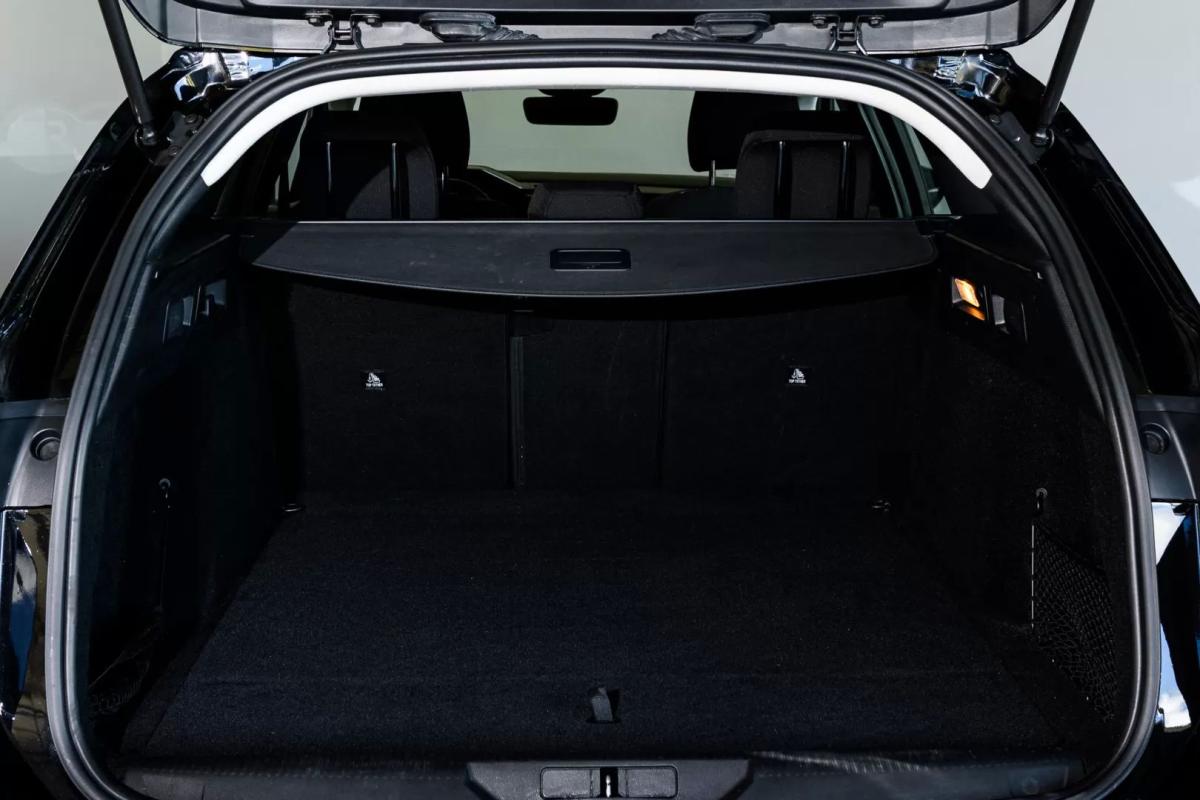 peugeot-308-sw-2023-gasolina-1199cc
