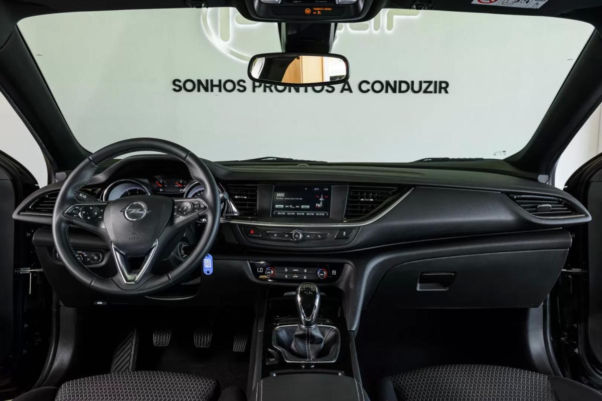 opel-insignia-sports-tourer-2021-diesel-1496cc