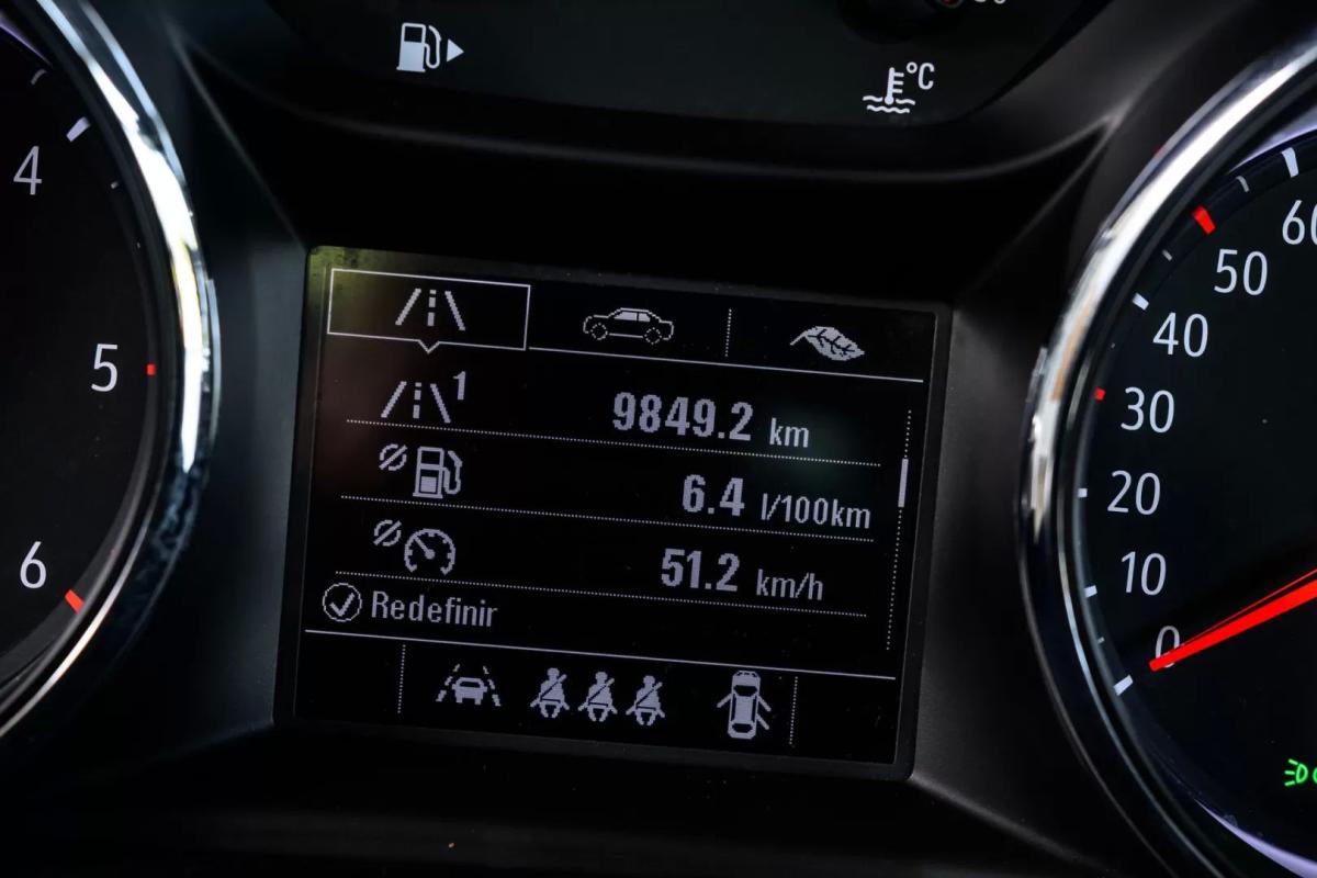 opel-insignia-sports-tourer-2021-diesel-1496cc