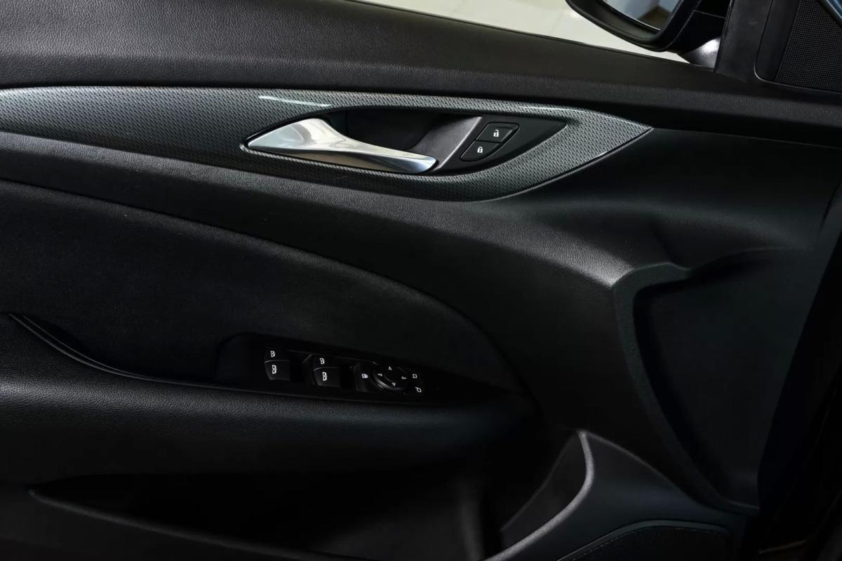opel-insignia-sports-tourer-2021-diesel-1496cc