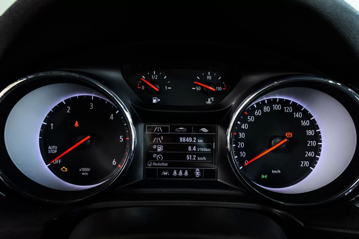 opel-insignia-sports-tourer-2021-diesel-1496cc