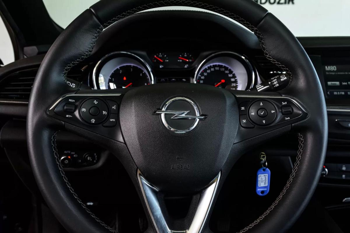 opel-insignia-sports-tourer-2021-diesel-1496cc
