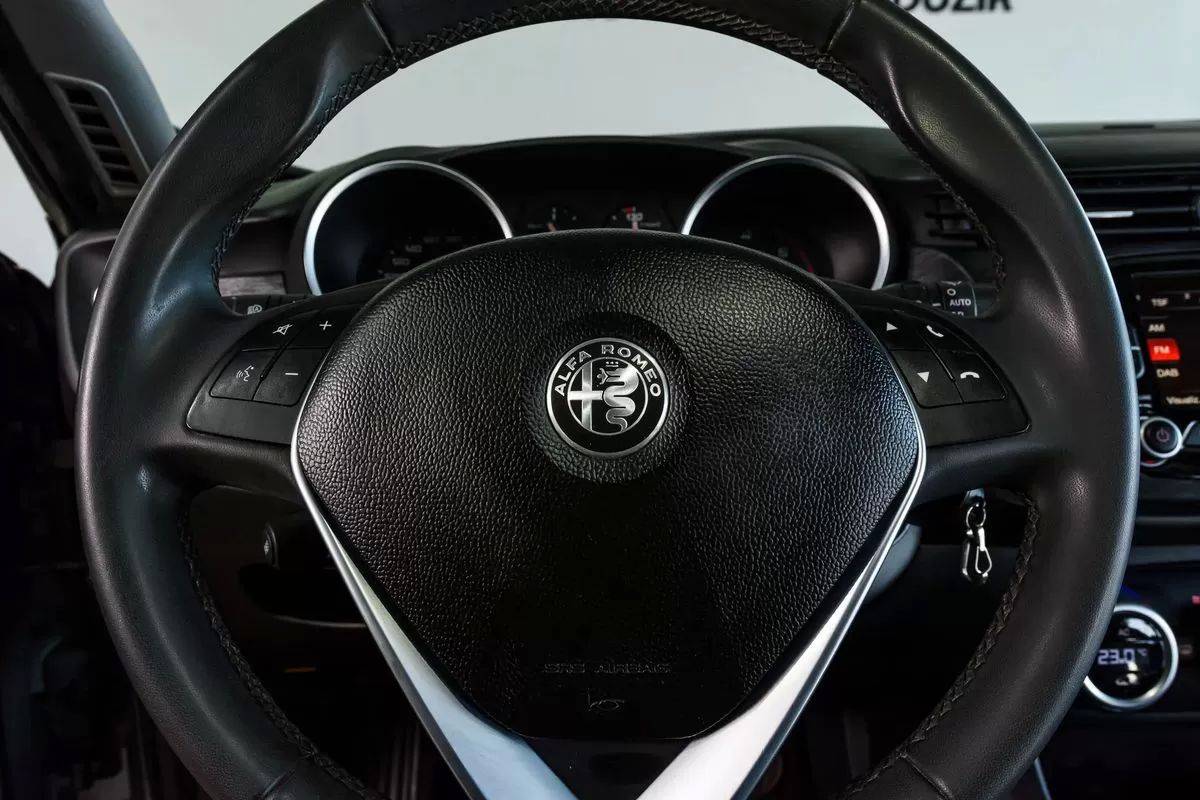 alfa-romeo-giulietta-2018-diesel-1598cc