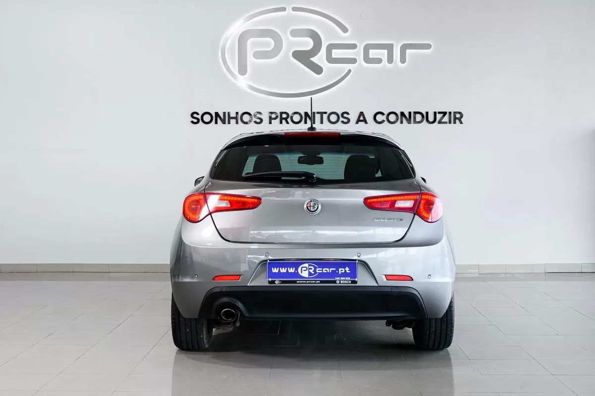 alfa-romeo-giulietta-2018-diesel-1598cc