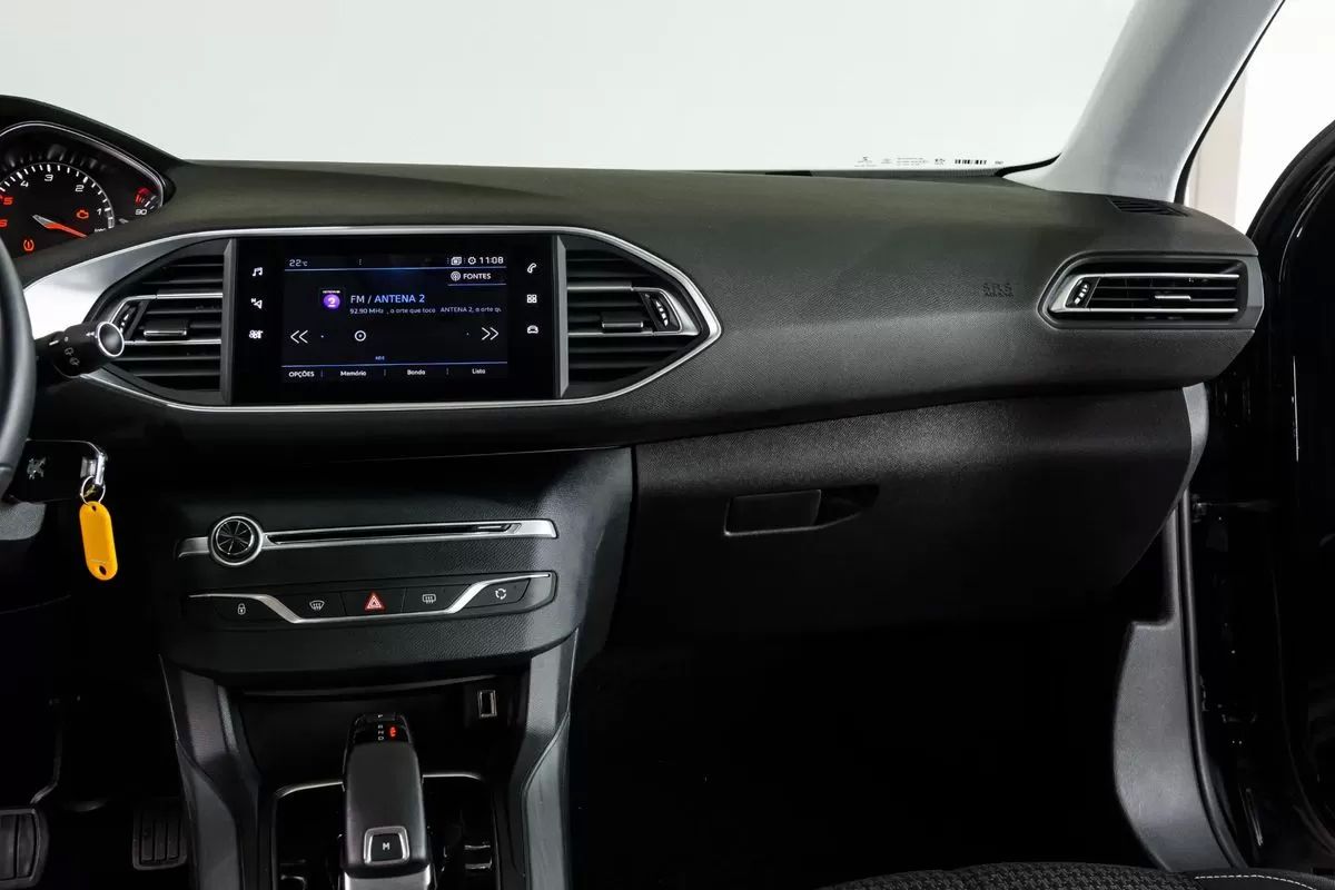 peugeot-308-sw-2021-diesel-1499cc
